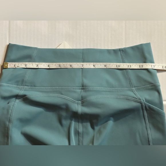 MWT - Fabletics- matching set Small impact sports bra and buttery-soft legging - Picture 9 of 11